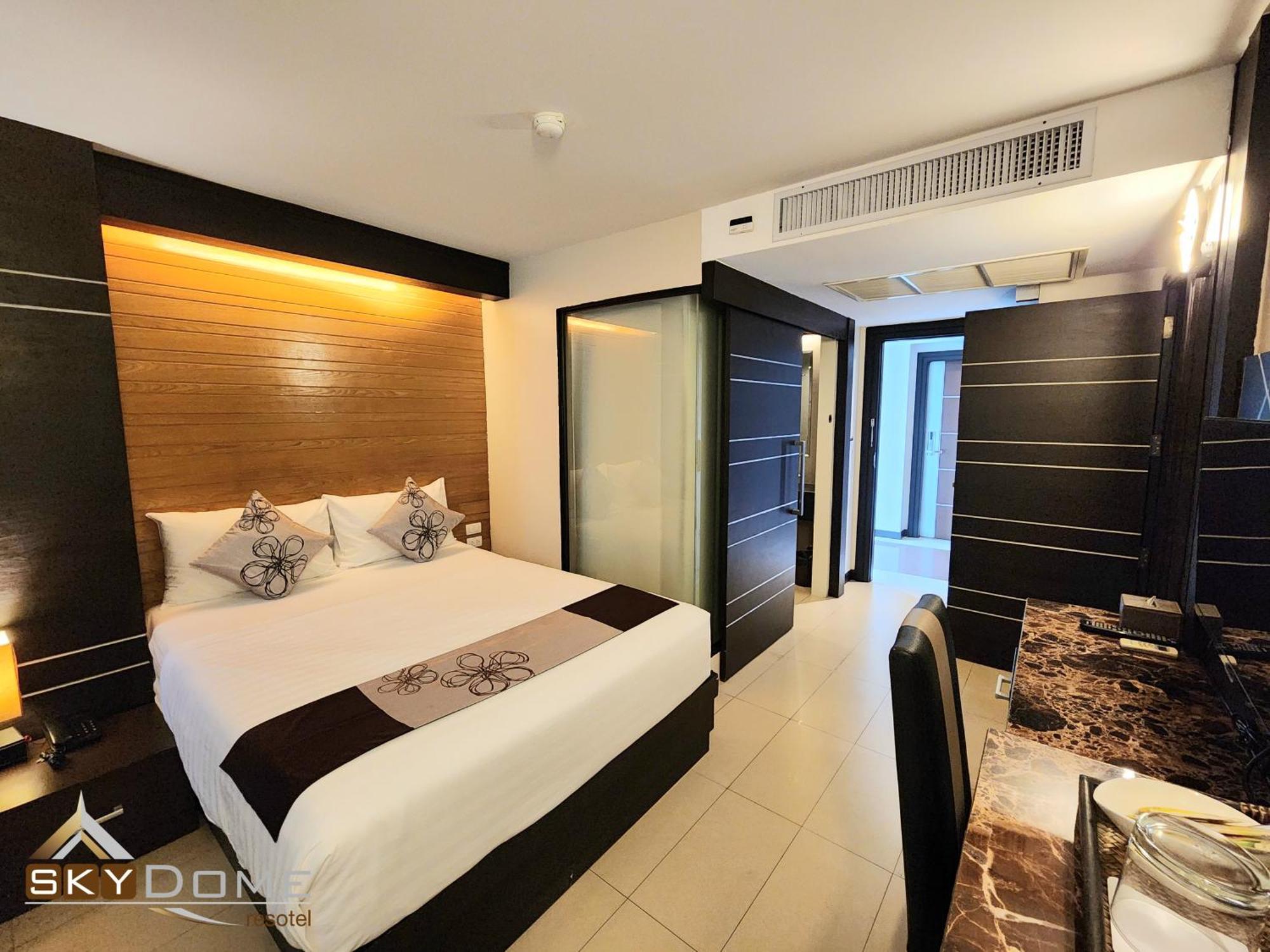 Sky Dome Resotel - โรงแรมสกายโดม รีโซเทล Bangkok Bagian luar foto