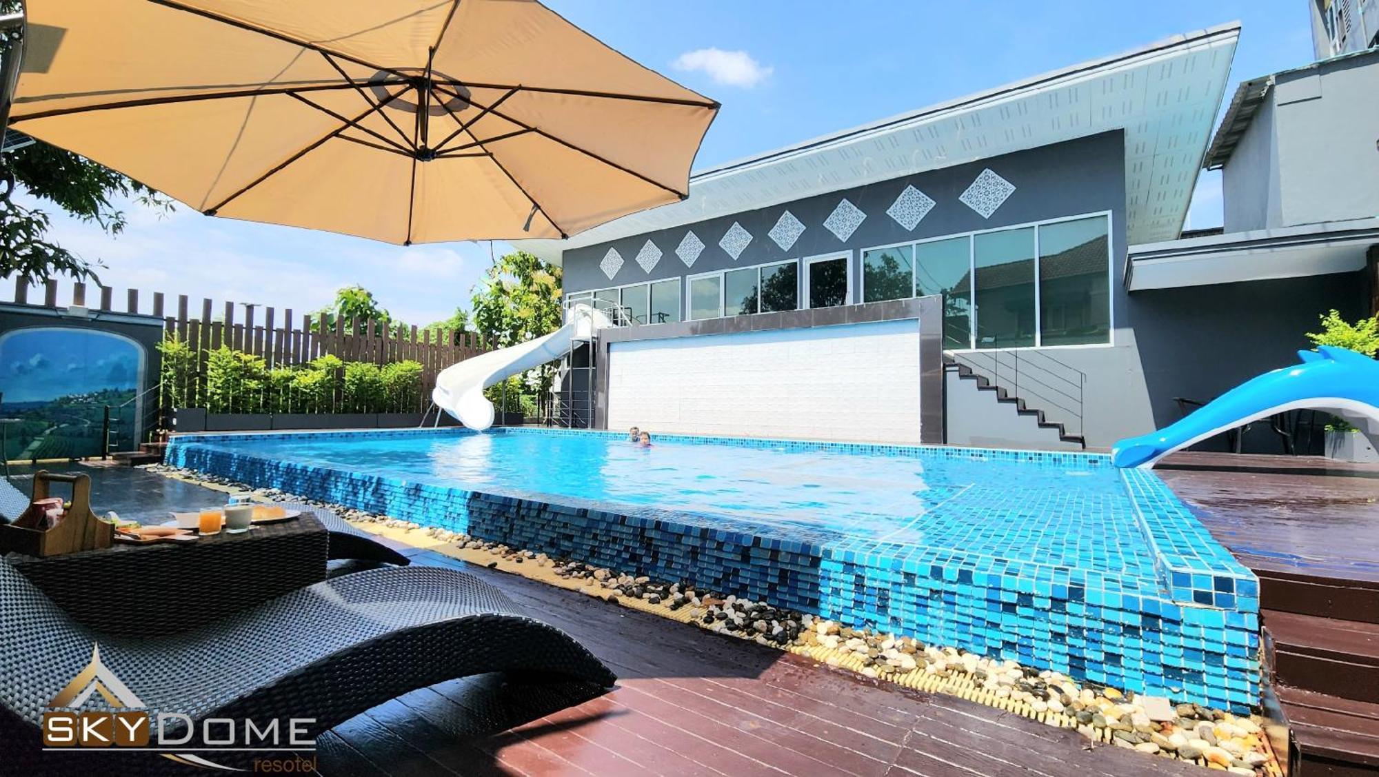 Sky Dome Resotel - โรงแรมสกายโดม รีโซเทล Bangkok Bagian luar foto